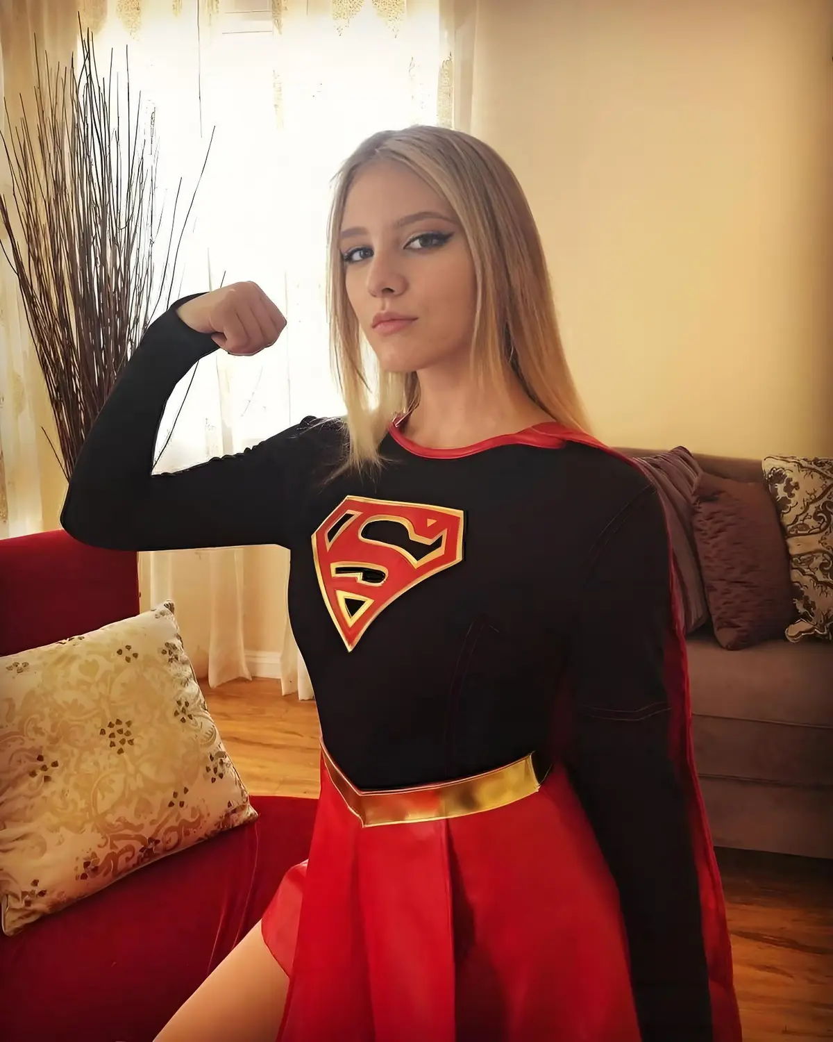 《宠物保姆》迅雷网盘播放下载资源-2025年满星级电影《宠物保姆》无删减版高清资源全集