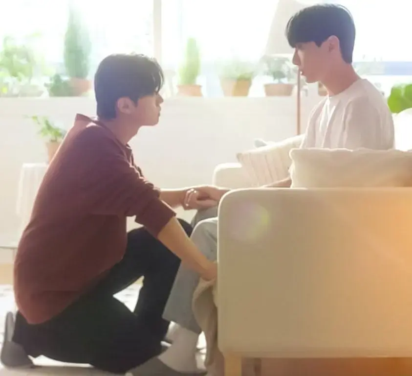 《网红恋人》2025韩剧超清未删减版_《网红恋人》全集完整版HD高清资源-双男主主演情感故事在线观看