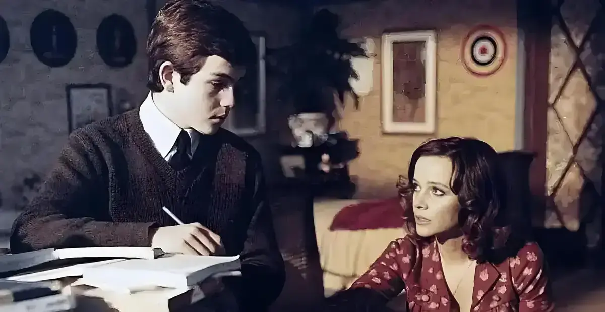 《青涩体验》完整版资源哪里找？意大利经典伦理电影《青涩体验》高清未删减版在线观看