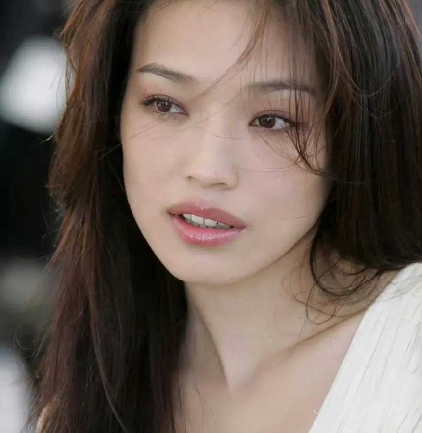 《法国空姐三部曲》 ｜ 超清未删减版 ｜ 国语中字 ｜ 1080P高清资源 ｜ 在线播放