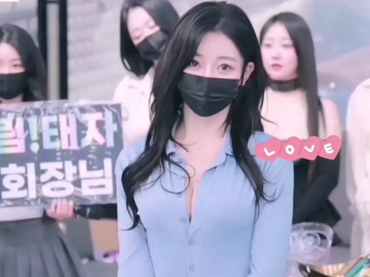 《BJ女团全员卸甲小黑屋》 ｜ 超清1080P未删减版 ｜ 资源 ｜ 熊猫班最新一季 ｜ 韩国热舞专场全集