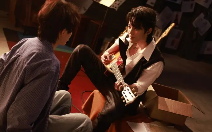 《弦上光年》超清未删减版！25年悬案真相竟藏在时空裂缝中？《弦上光年》网盘资源速取！