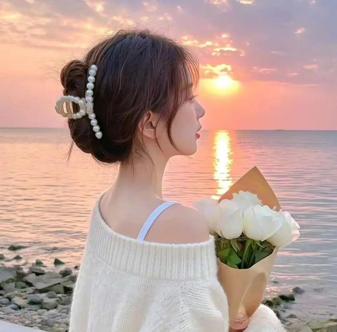 《野花》超清完整版：菲律宾惊悚《野花》全集在线观看，情感与人性交织的暗黑诗篇