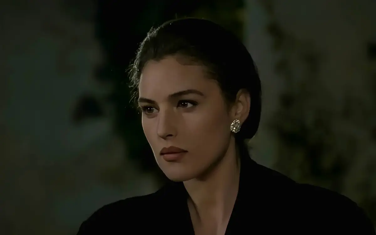 《人妻》超清未删减版在线观看_《人妻》高清完整版资源免费播放-意大利电影《人妻》情感故事全集