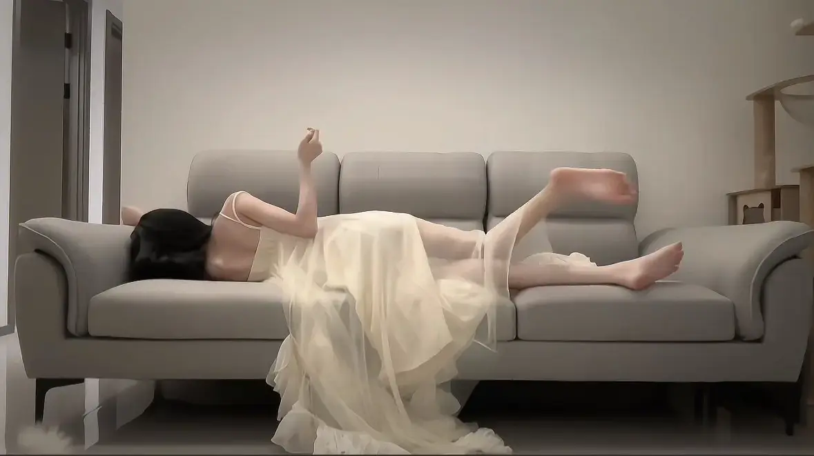 《冉冉学姐》完整版资源！《冉冉学姐》无删减高清在线观看，超清画质太震撼！