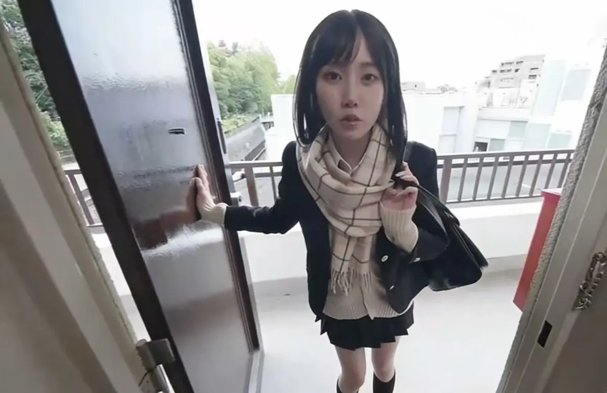 《泡在我家的辣妹-真人版》《泡在我家的辣妹》高清资源下载！《泡在我家的辣妹》未删减版百度网盘在线观看《泡在我家的辣妹-真人版》