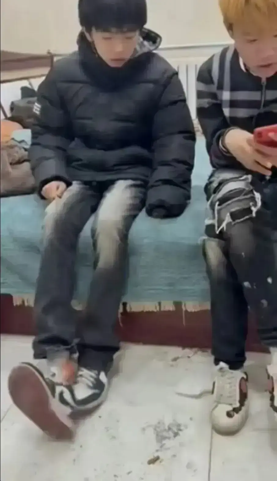立即观看《轻奢小子与美式boy》未删减版！《轻奢小子与美式boy》1080P高清资源在线播放