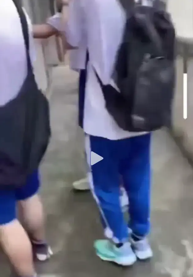 《大昌市第七中学鬼敲门》全集资源《大昌市第七中学鬼敲门》1080P高清在线观看